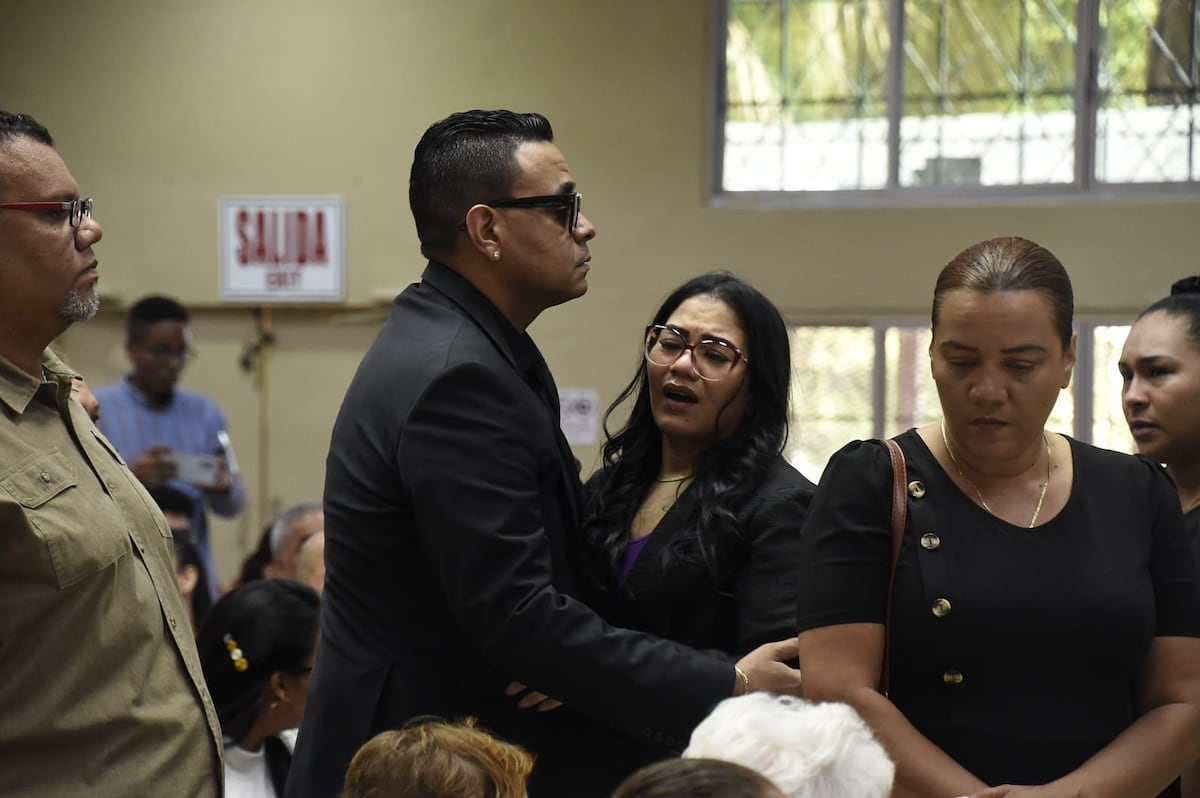 El último adiós a Rolo de Comando Tiburón: Un legado que trasciende la música y la locución en Panamá