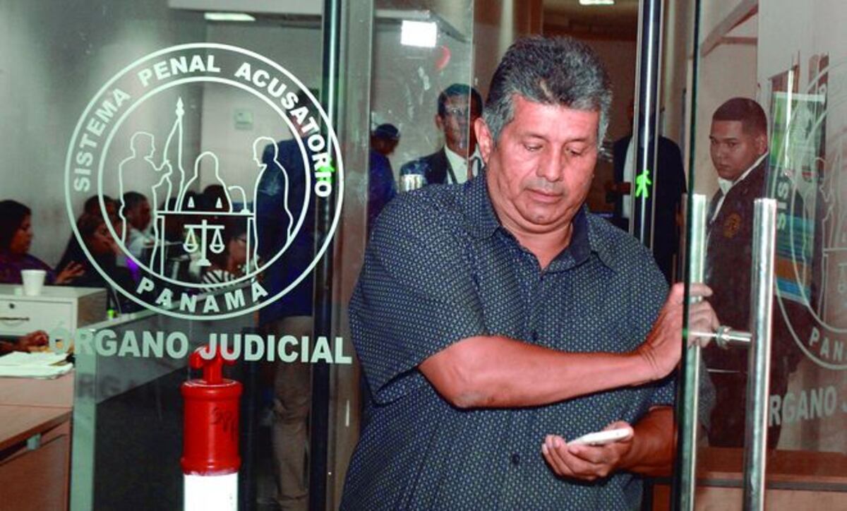 Juez separado se enfrenta a juicio por cuadernillos Financial Pacific