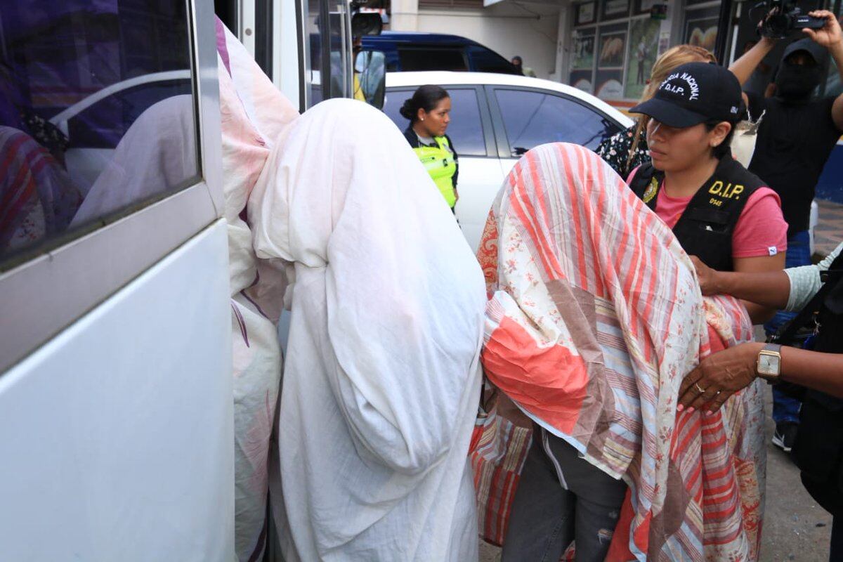 6 colombianas y 3 venezolanas rescatan en  Veraguas en red de prostitución