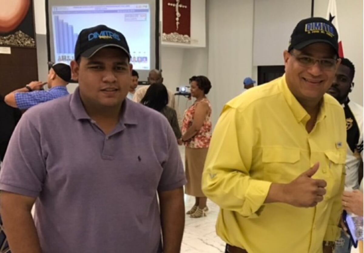 El precandidato por la libre postulación Dimitri Flores convoca a protesta