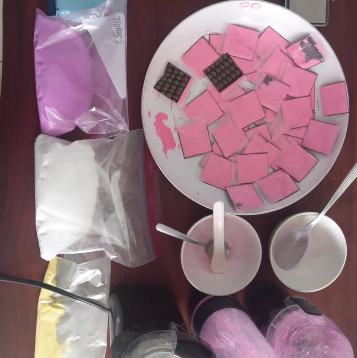 ‘Tusi’, la droga que causa euforia y que producían en la Avenida Balboa