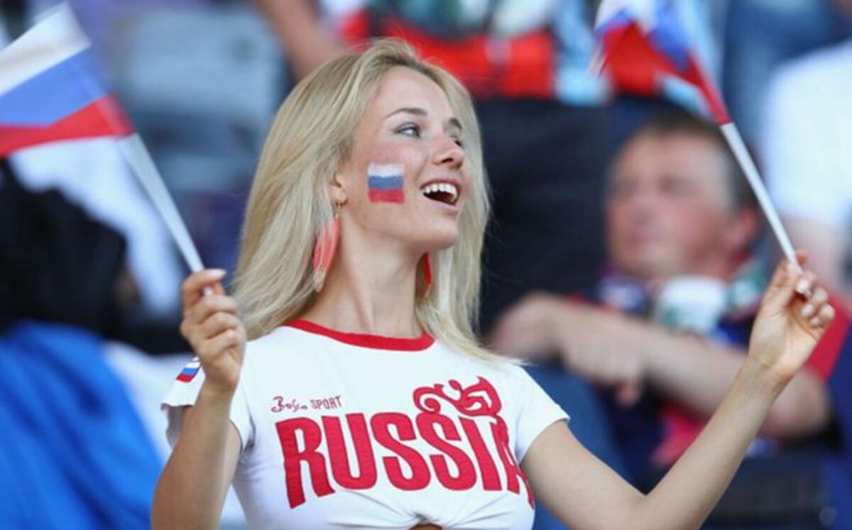 Diputada pide a las rusas no tener intimidad con los hinchas