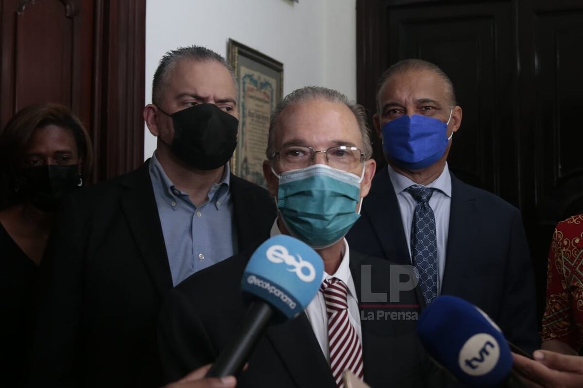 Sitios de diversión y venta de bebidas alcohólicas cerrados el 9 de enero