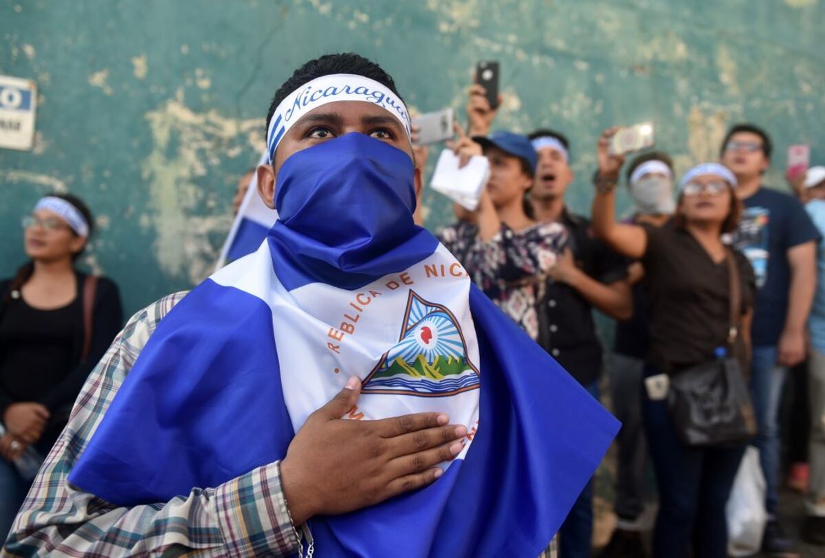 Suben muertes por crisis en Nicaragua y comerciantes se declaran en rebeldía
