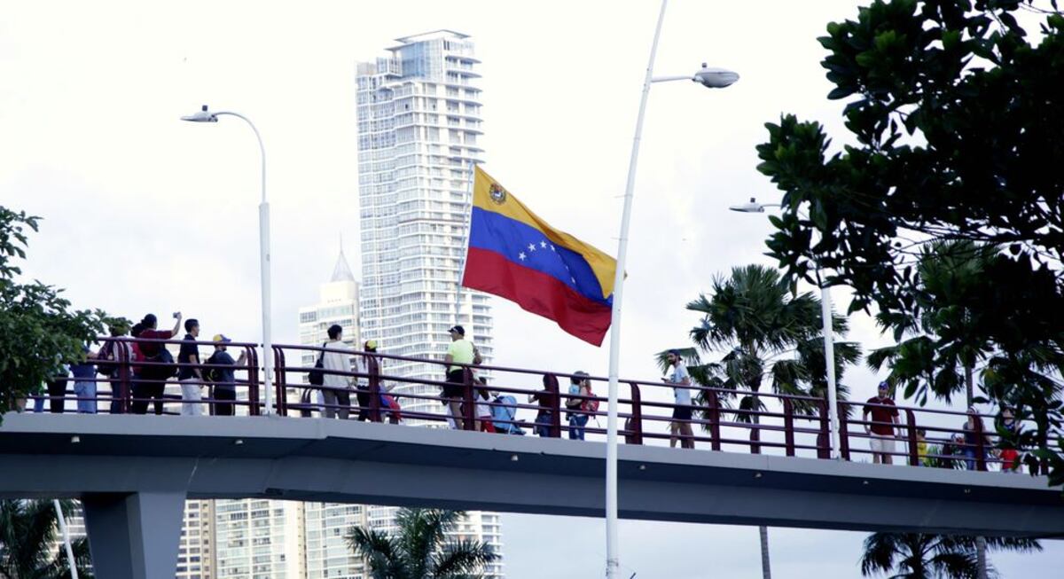 ESTADÍSTICA: 2 mil venezolanos aterrizan en Panamá por semana