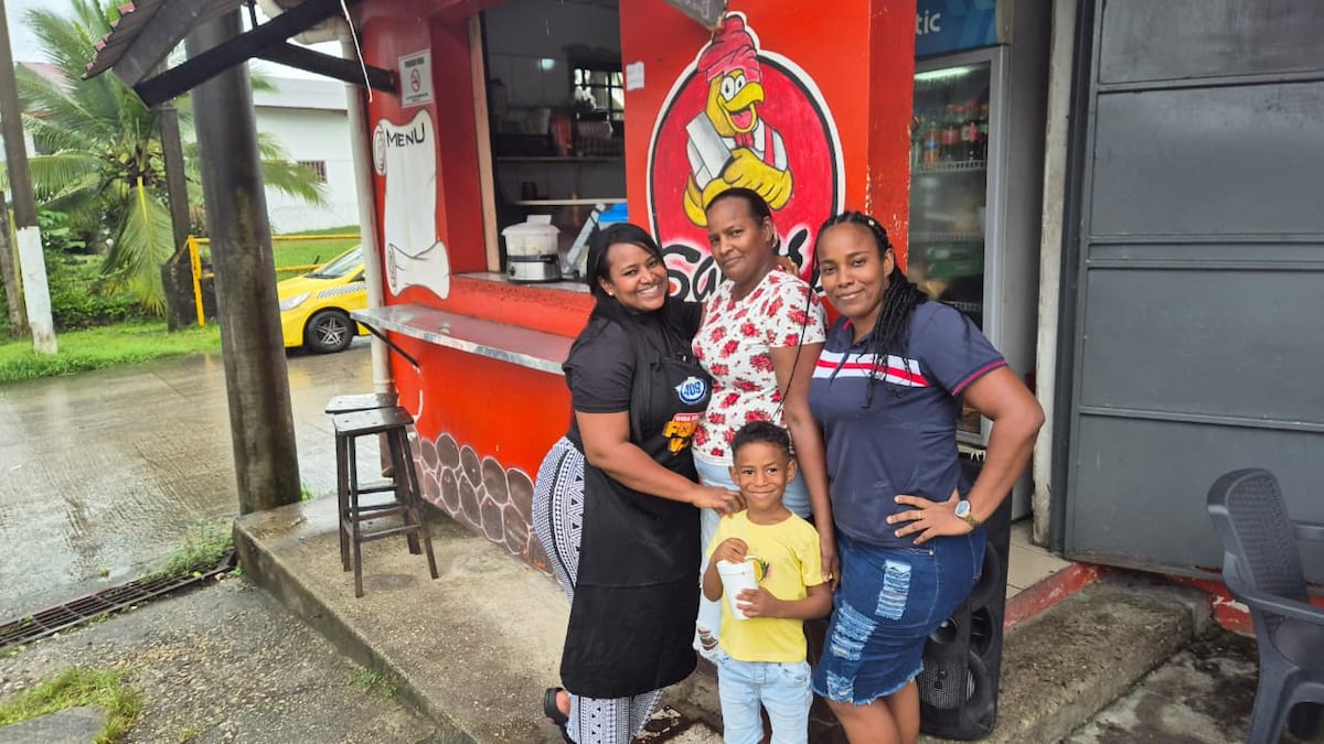 La Casa del Sabor: la sopa y el  recargado de mariscos que conquista Sabanita