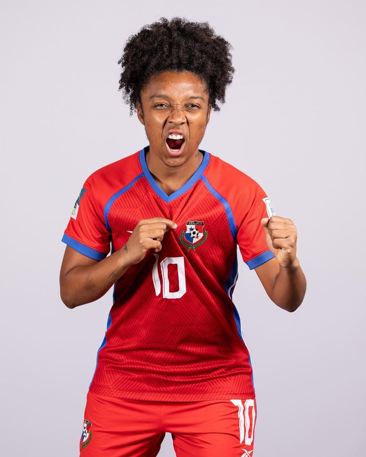 ‘Le dijo gorda y fuera de forma’. Presidente de Fepafut pide perdón a Marta Cox por comentarios desafortunados