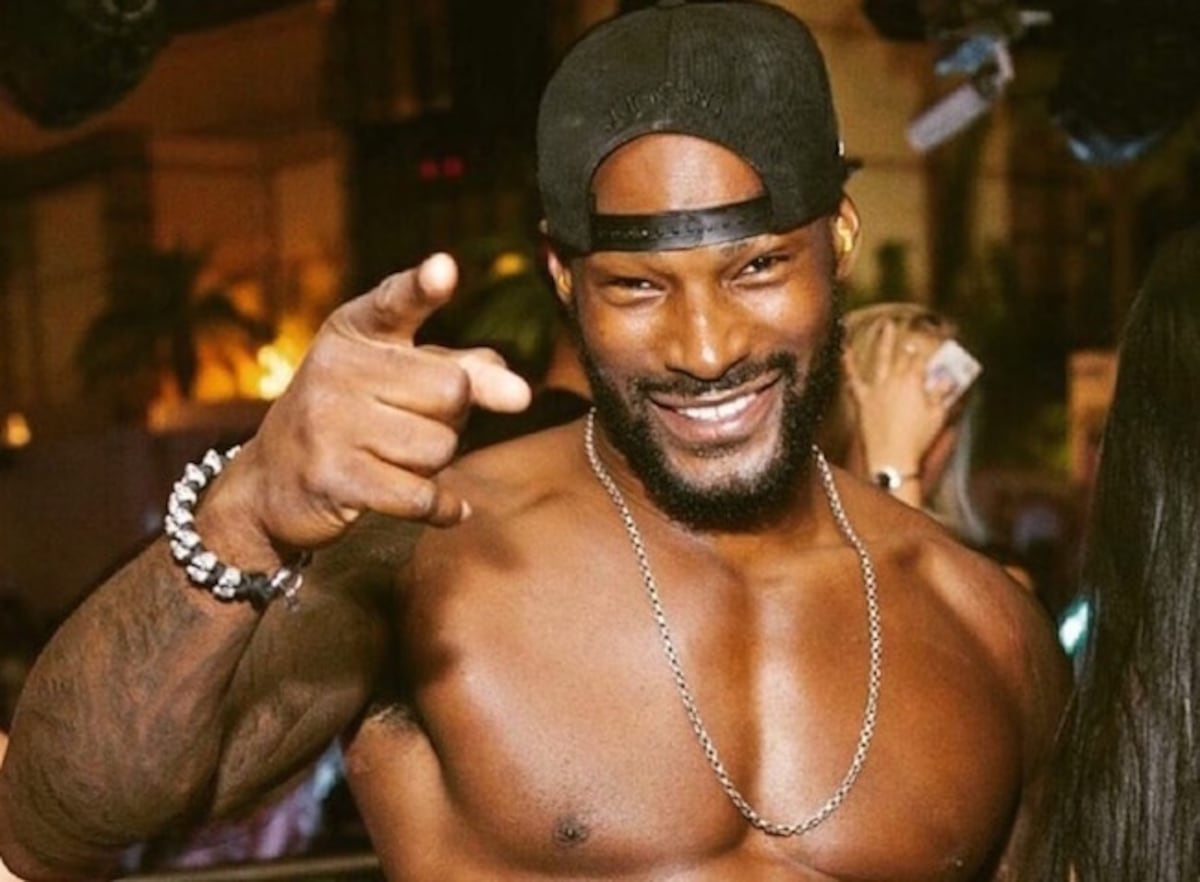 Kanye West pide que periodista se vaya de evento por cuestionarle sobre su mujer