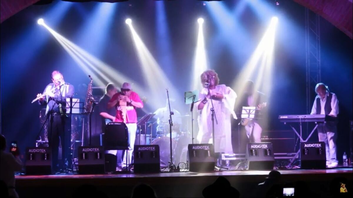 VIDEO | Sentimiento. Yomira John llora durante homenaje a su amigo Marden Paniza