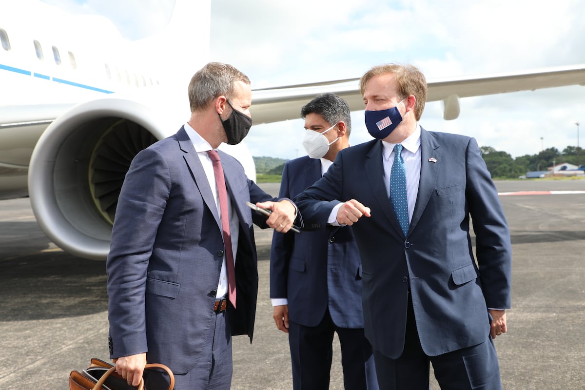 Funcionario de Estados Unidos visita Panamá y se reúne con Cortizo