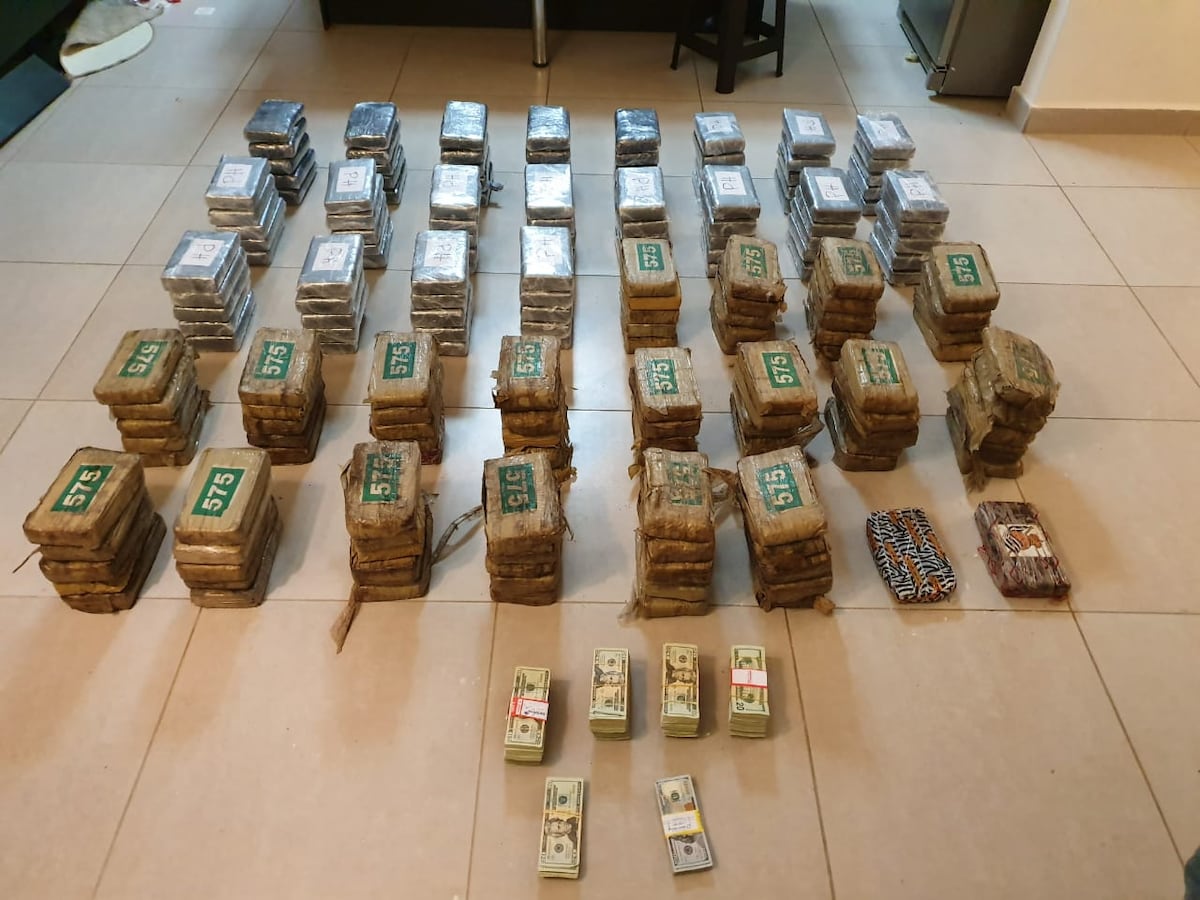 Mexicanas caen con más de 100 kilos de droga en un  residencial de lujo en Juan Díaz