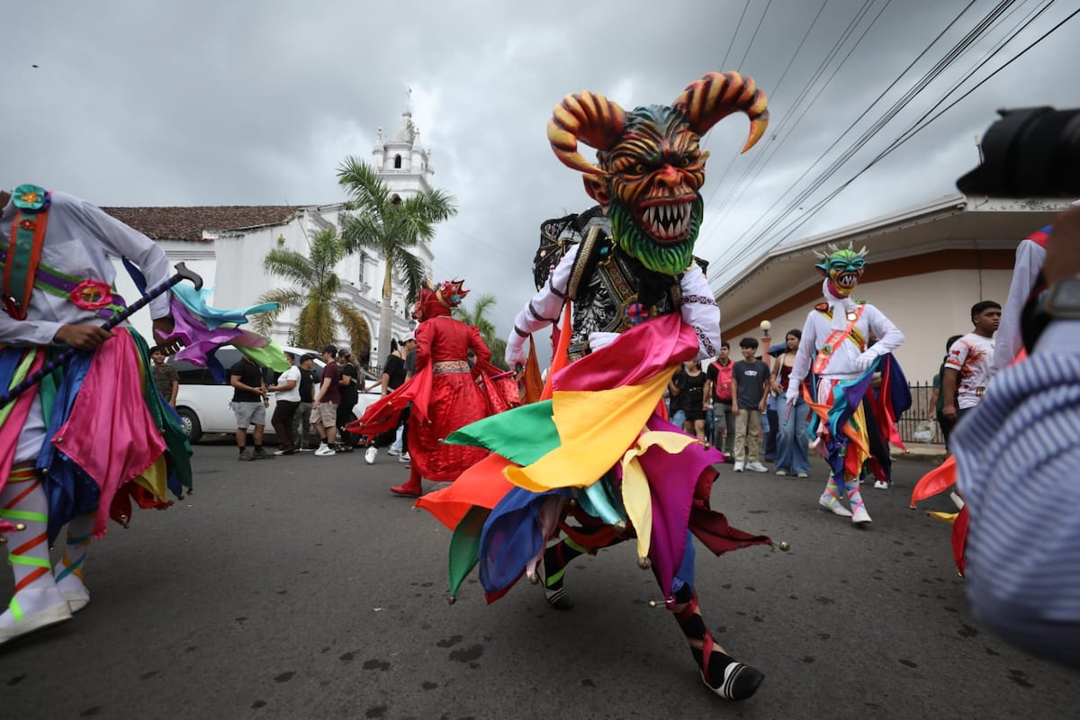 El Corpus Christi vistió de fe y arte las calles de La Villa de Los Santos