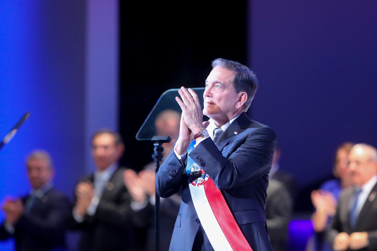 ‘Nito’ sale con mala calificación en su segundo año de Gobierno, según sondeo de Mi Diario Panamá. Entra y vota