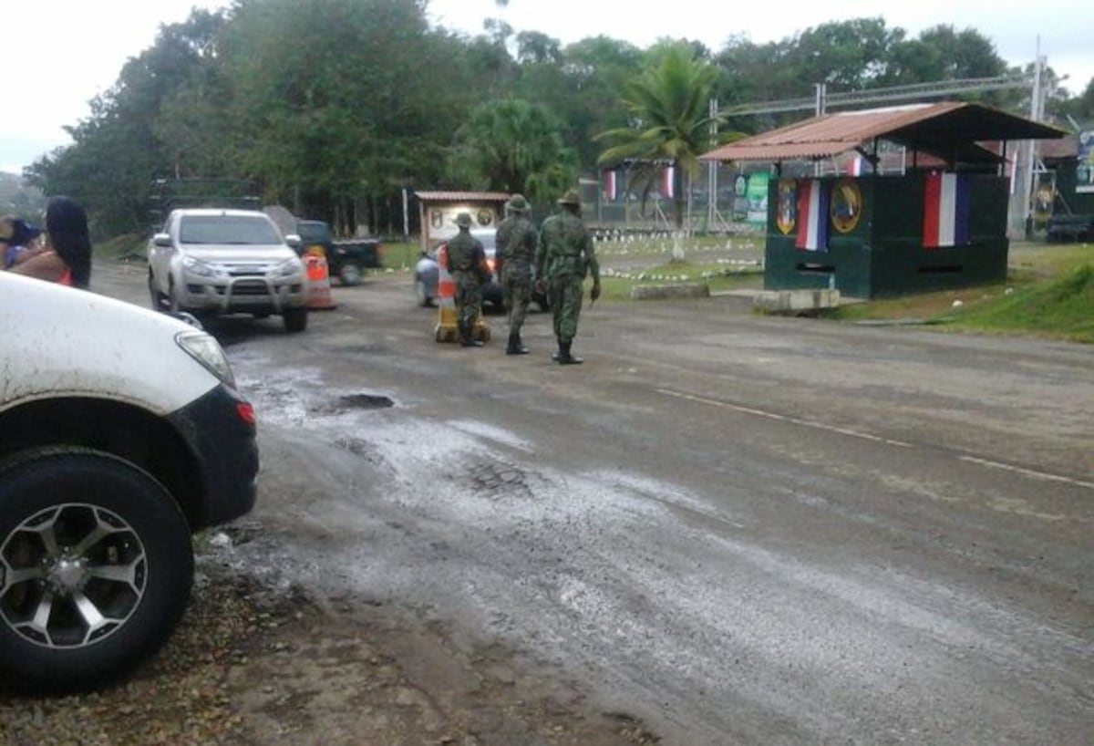 Aprehenden a argentina por ingresar ilegalmente a extranjeros a Panamá