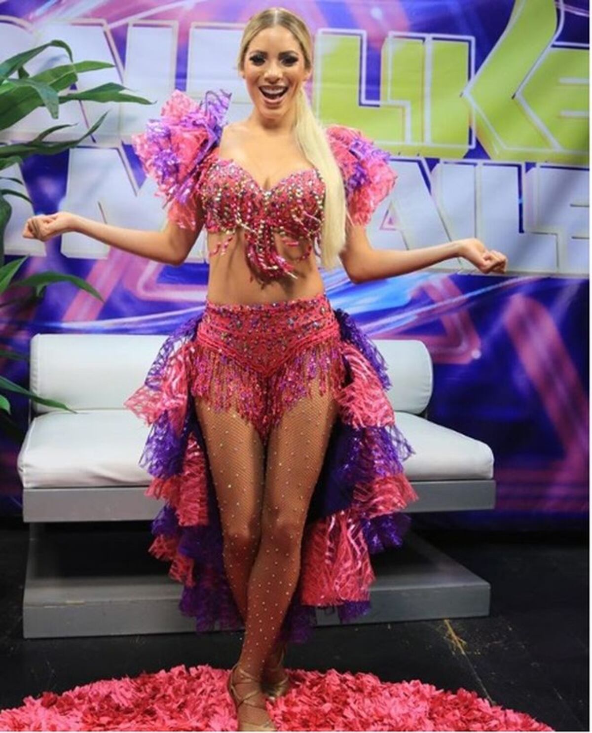 ELIMINAN A BUGA. Alguien se fue en ambulancia y La Polla' impactó con acrobacia 