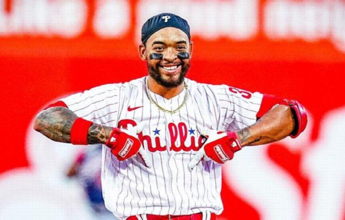 Panameño Edmundo Sosa jugará la Serie Mundial con los Phillies de Filadelfia