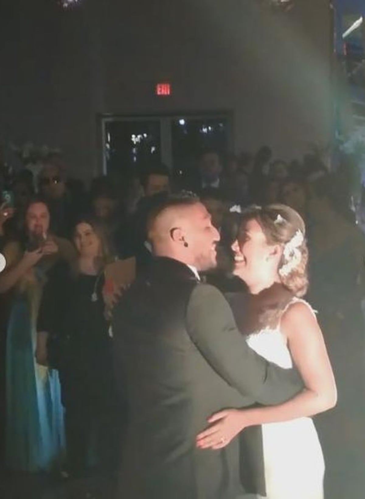 ¡Jelou! Se casa otra excara de TV | VIDEO