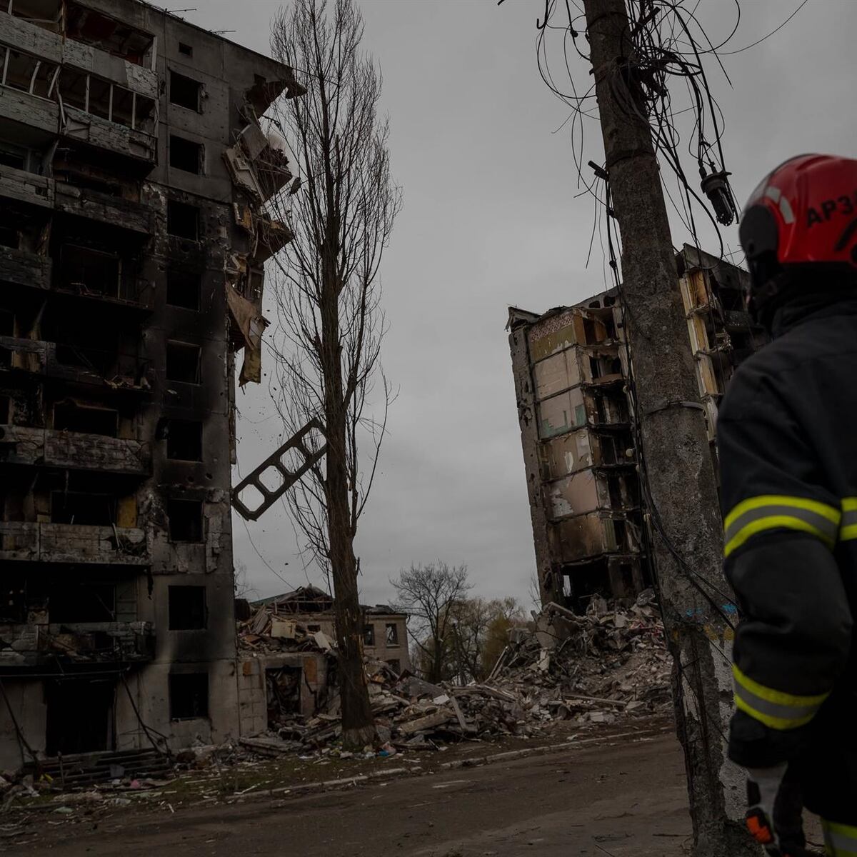 Zelenski le pide a Biden que visite Ucrania y solicita más apoyo