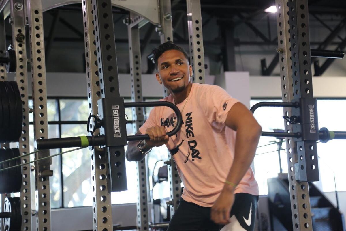 Johan Camargo revela a qué lanzador de Grandes Ligas le cuesta más batearle