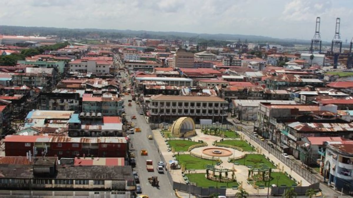 Director del Idaan promete mejoras para las comunidades de Colón.