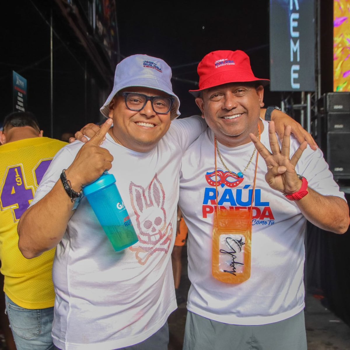 ‘Esto es San Miguelito, esto es PRD’: Raúl Pineda y su combo armaron el carnaval más politizado