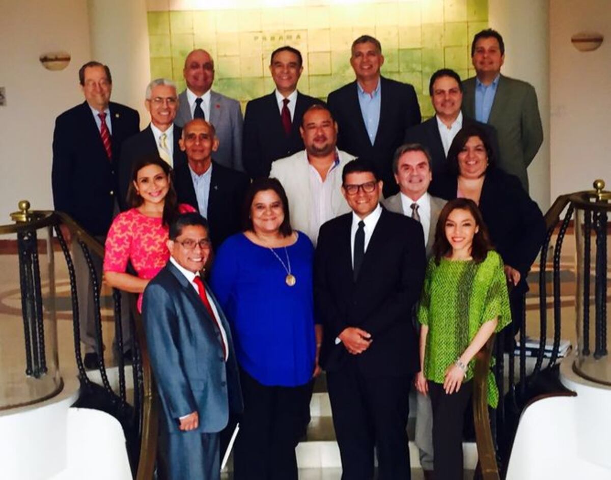 Consejo Nacional de Periodismo deplora la decisión de jueza Decimoquinta de lo Civil, Lina Castro, al considerarla violatoria de la libertad de expresión