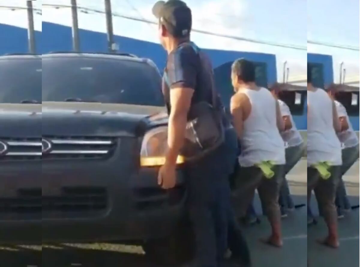 En un accidente ocurrido en la 24 de Diciembre motorizado queda debajo de auto