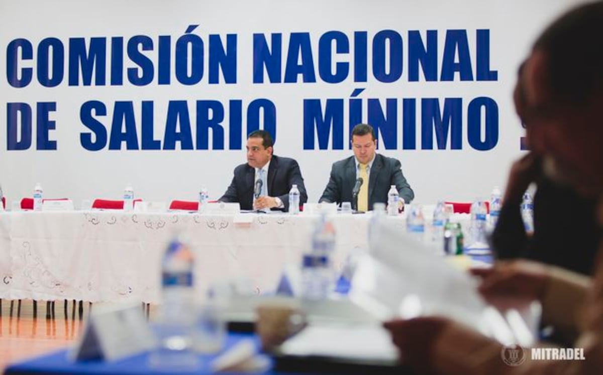 Cuál debe ser el porcentaje de ajuste que debe recibir el nuevo salario mínimo