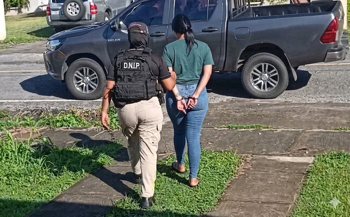 INSÓLITO. Salió del banco con B/.18,500 y le siguieron los pasos hasta una tienda: caen dos por hurto en Changuinola
