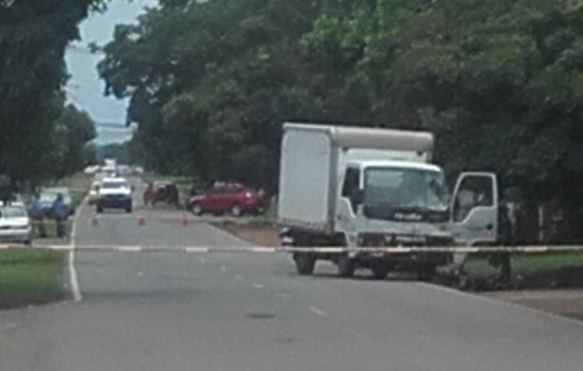 ¡POBRE! Hombre pierde la vida cuando camión de reparto lo colisionó en Aguadulce