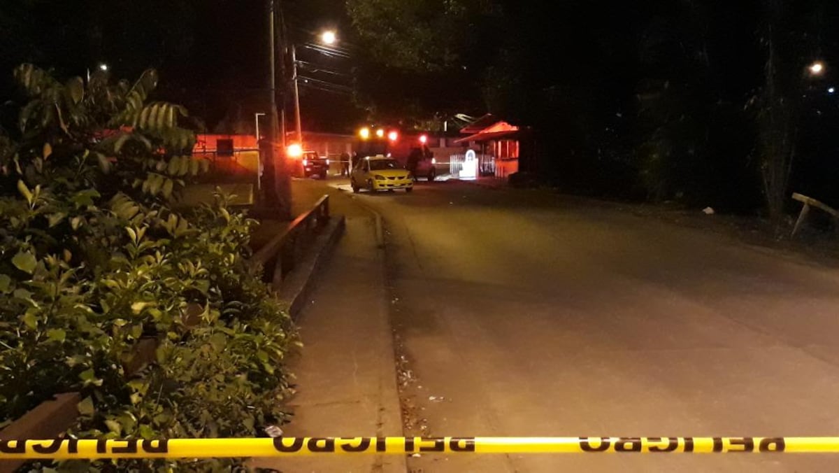 Imputan cargos a tres sujetos por el asesinato de taxista en Las Cumbres