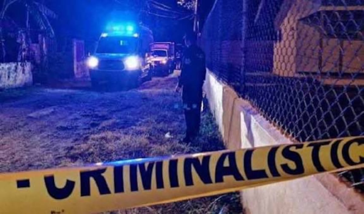 Encuentran carro incendiado con cuerpo calcinado en Pedregal