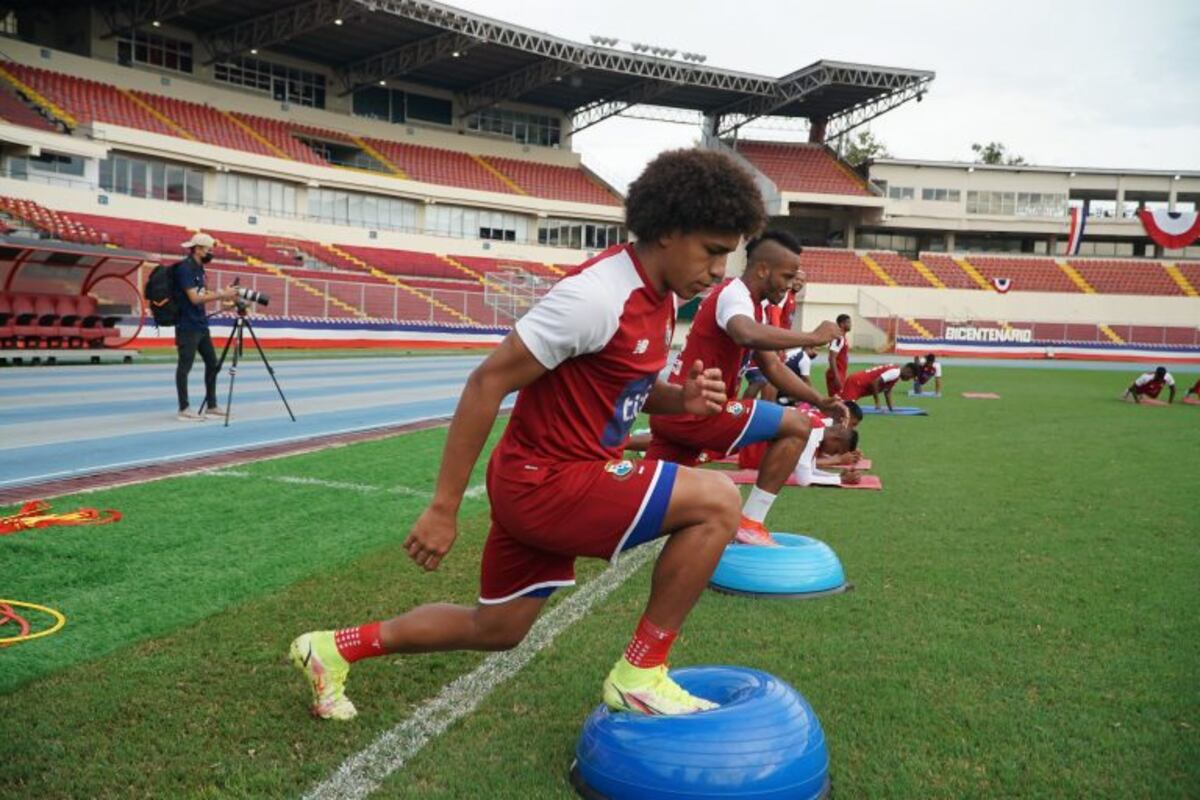 Adalberto Carrasquilla asegura que Panamá reduzca errores para que Honduras no se adelante en el marcador