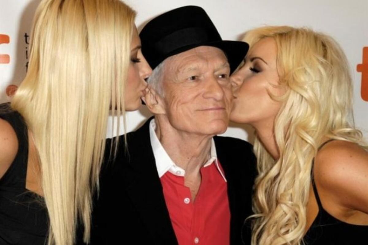 Venden por más de 30 mil dólares una copia de Hefner de la primera Playboy
