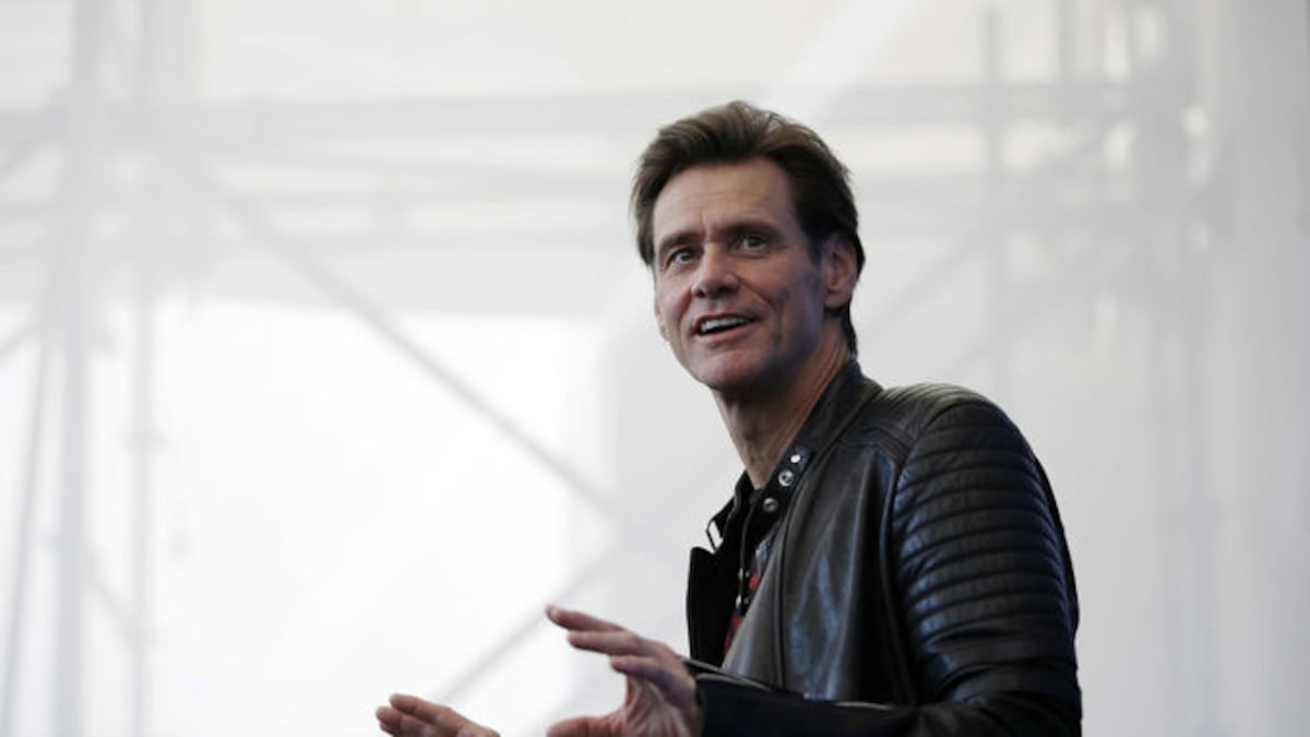 Jim Carrey vuelve a dar el ‘sí’: se casa con Min Ah, 32 años menor que él