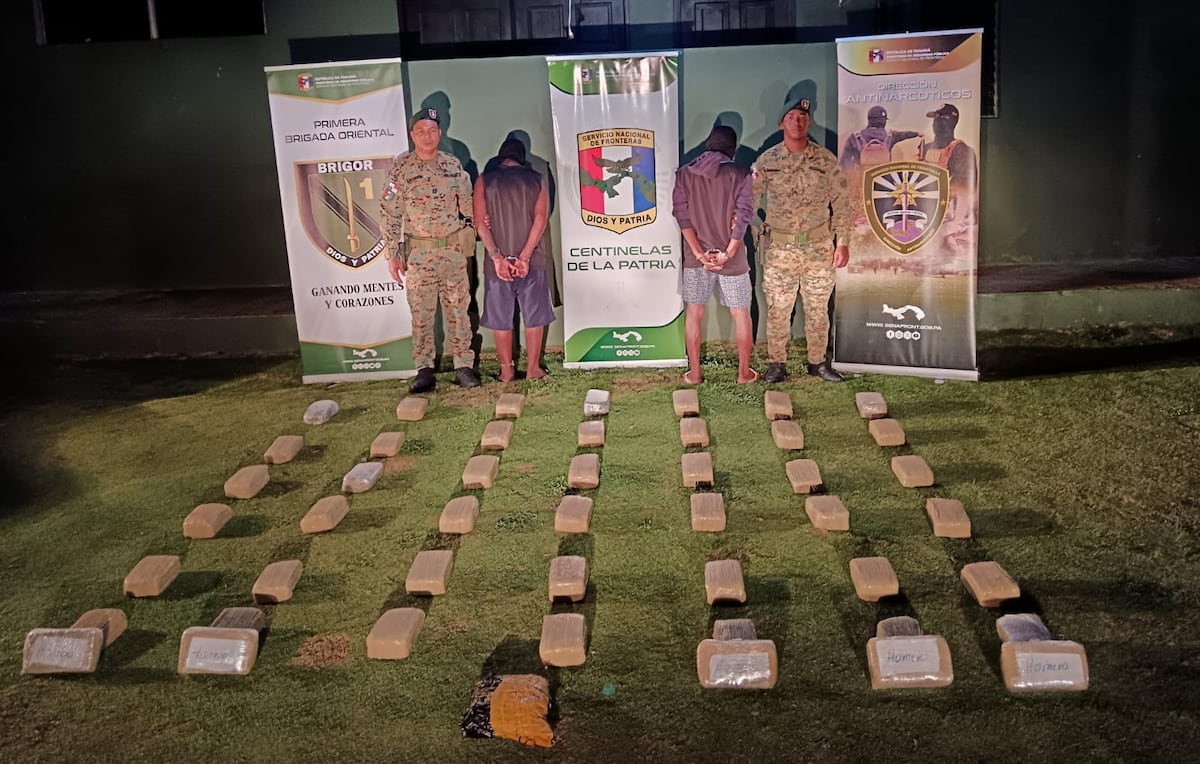 SENAFRONT corta ruta de presunta marihuana en aguas de Jaqué