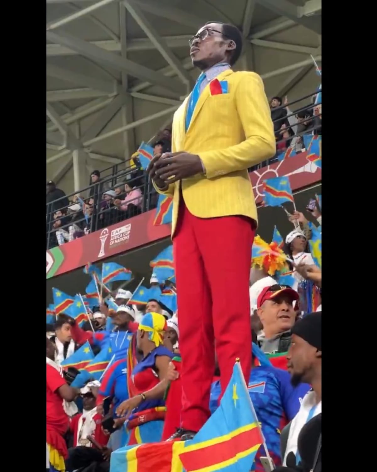 El hincha estatua que sacudió la Copa Africana y el mundo