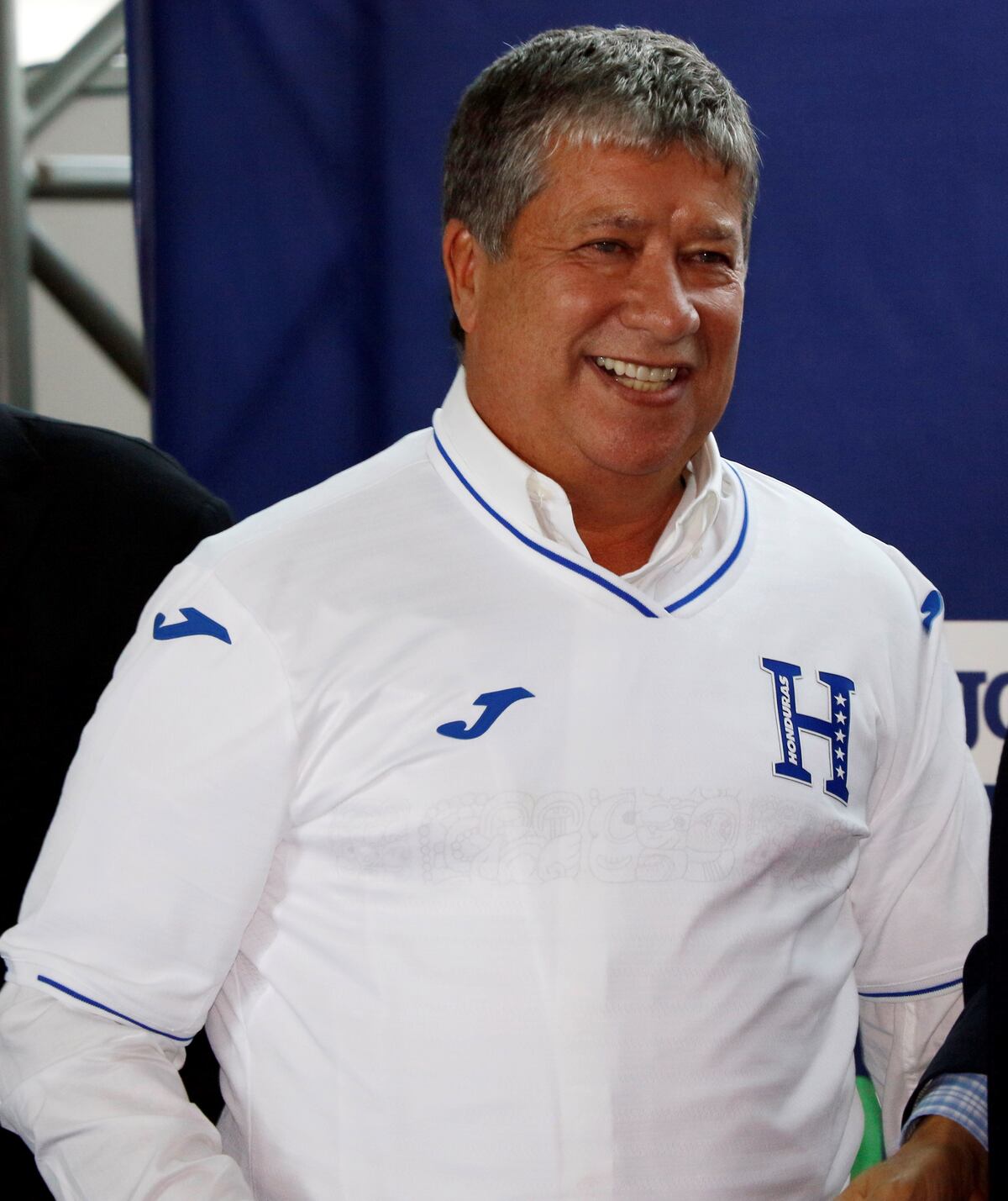 Bolillo Gómez y Honduras rompen palitos y rescinden contrato multianual