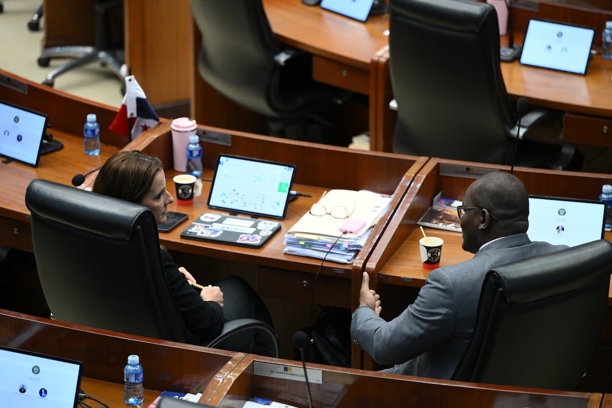 Presupuesto 2027 pasa a tercer debate; diputados aprueban nuevas excepciones a la ley de contrataciones