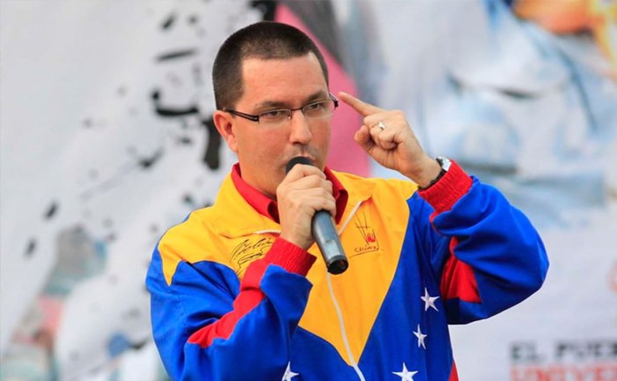 ¡REACCIONAN! Gobierno de Venezuela le pedirá visa a los panameños