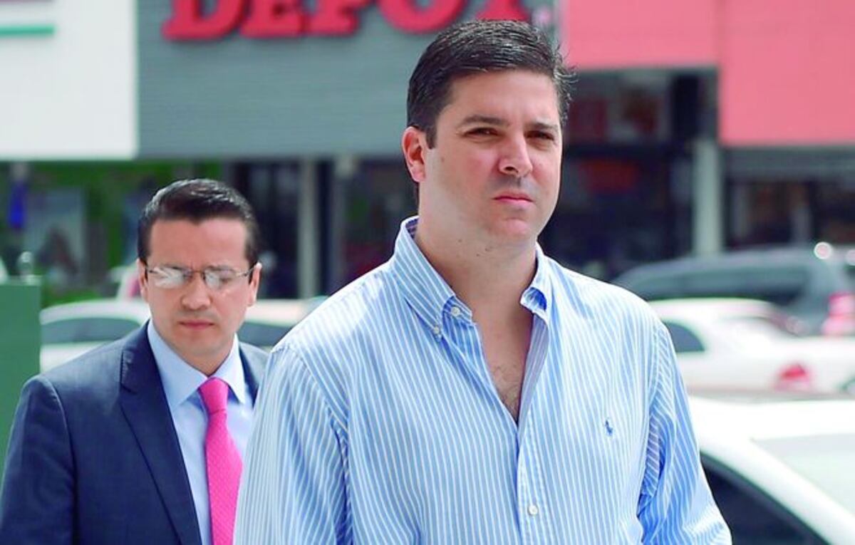 ¡SANTO! Buscan más nombre de implicados en caso 'Blue Apple'