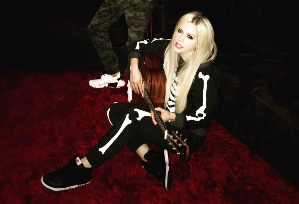 La emotiva carta con la que Avril Lavigne anunció el regreso tras su enfermedad