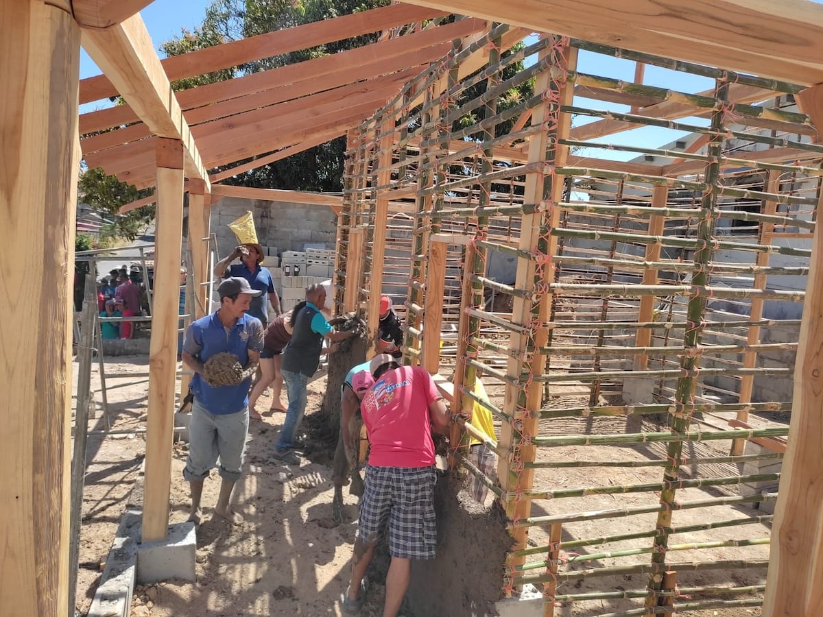 ‘Barro Fest’.   La ‘embarra’ de carnaval en Pocrí de Los Santos sí que estuvo buena