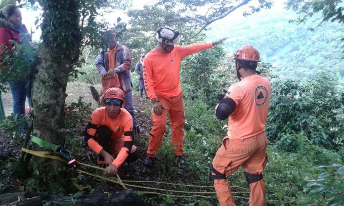 Recuperan cuerpo sin vida en quebrada