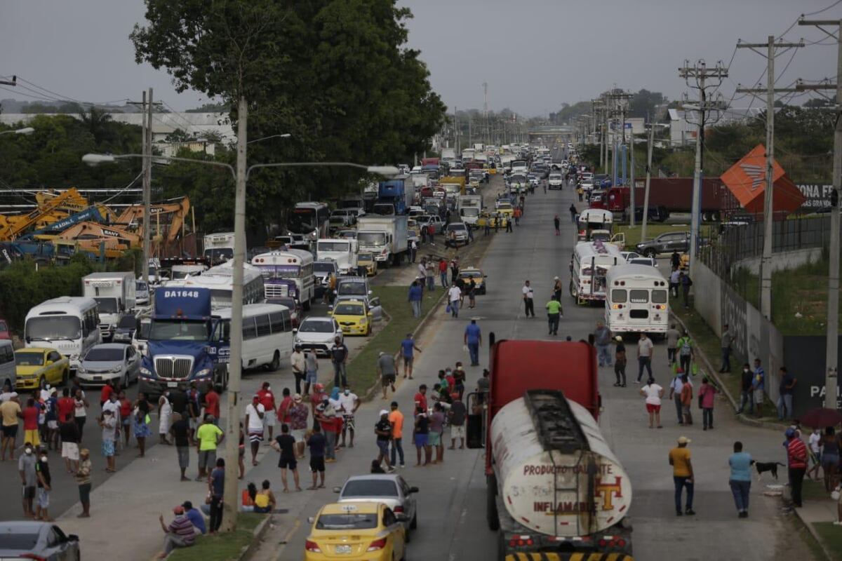 Se registran protestas y cierres de calle en Panamá Este por entrega bonos y bolsas de comida | Videos