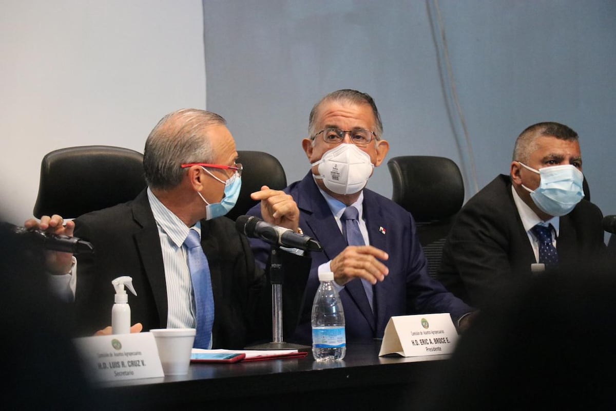 Proyecto que regula la pesca y acuicultura fue aprobado en primer debate