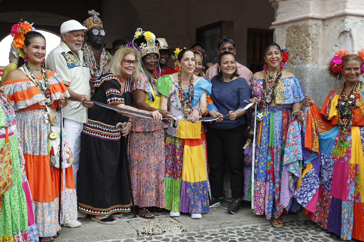 Tambores, desfile acuático y danza: así brilló Portobelo en su gran Festival de la Pollera Congo