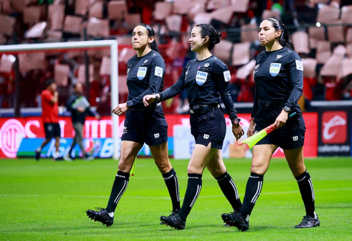 ¡Duro golpe! FIFA deja fuera a árbitros panameños del Mundial 2026 pese a su mega lista de elegidos