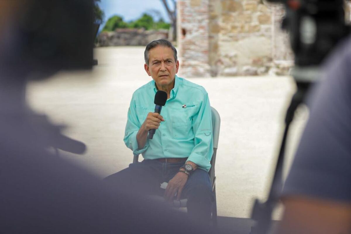 Nito Cortizo sanciona Ley que permite a alcaldes y representantes escoger el mejor salario