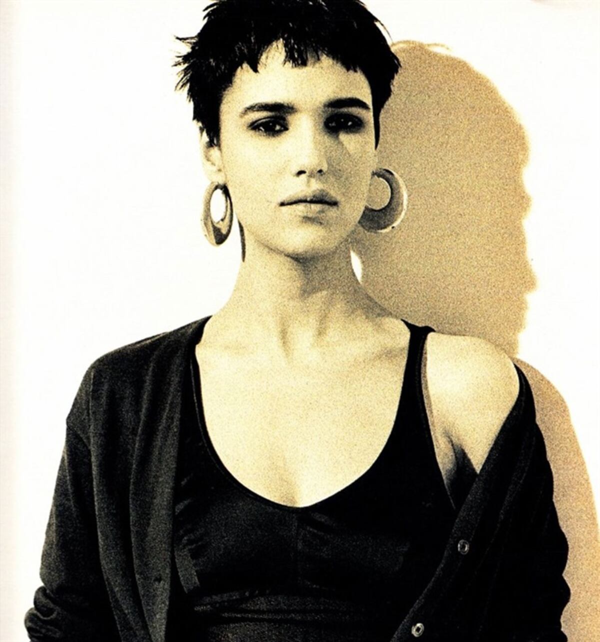 Modelo revela cómo Madonna la acoso en video y con cartas tras conocerla